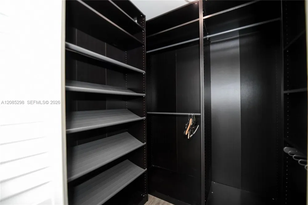 8305 Crespi Blvd #4D Miami Beach, FL 33141