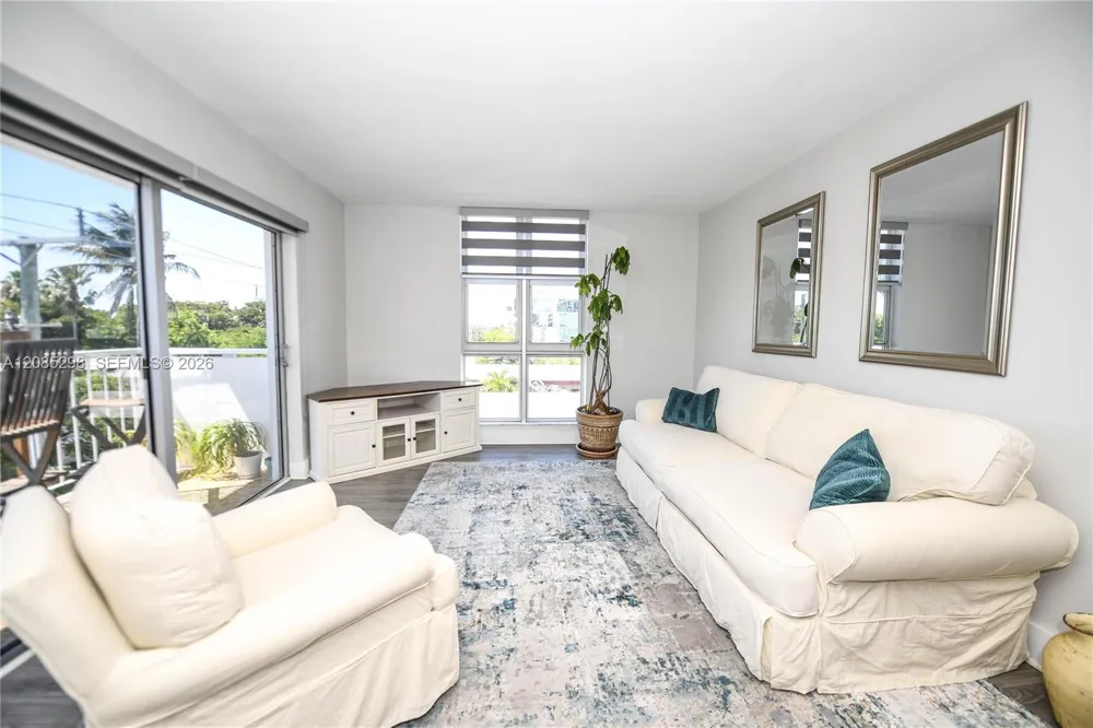 8305 Crespi Blvd #4D Miami Beach, FL 33141