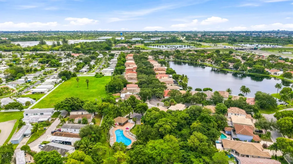 4151 NW 62nd Drive Coconut Creek, FL 33073