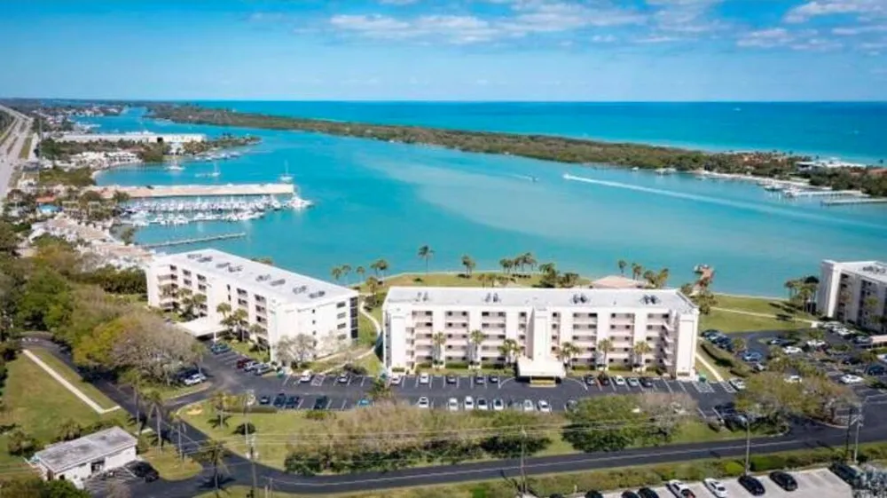 200 INTRACOASTAL #301 Jupiter, FL 33469