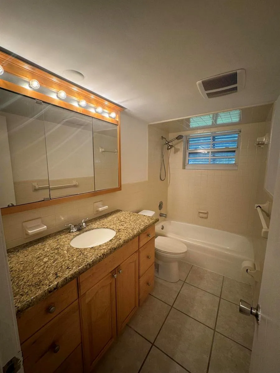 1921 NE 29TH STREET Lighthouse Point, FL 33064