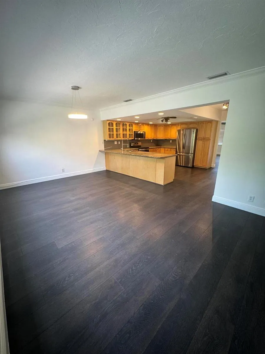 1921 NE 29TH STREET Lighthouse Point, FL 33064