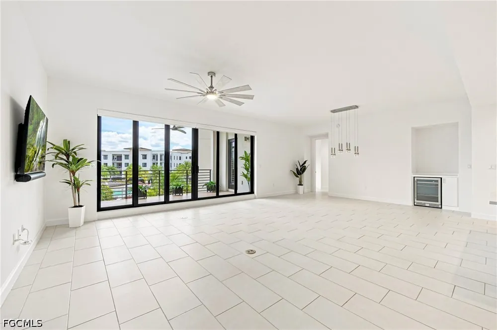Central Avenue #448 Naples, FL 34102