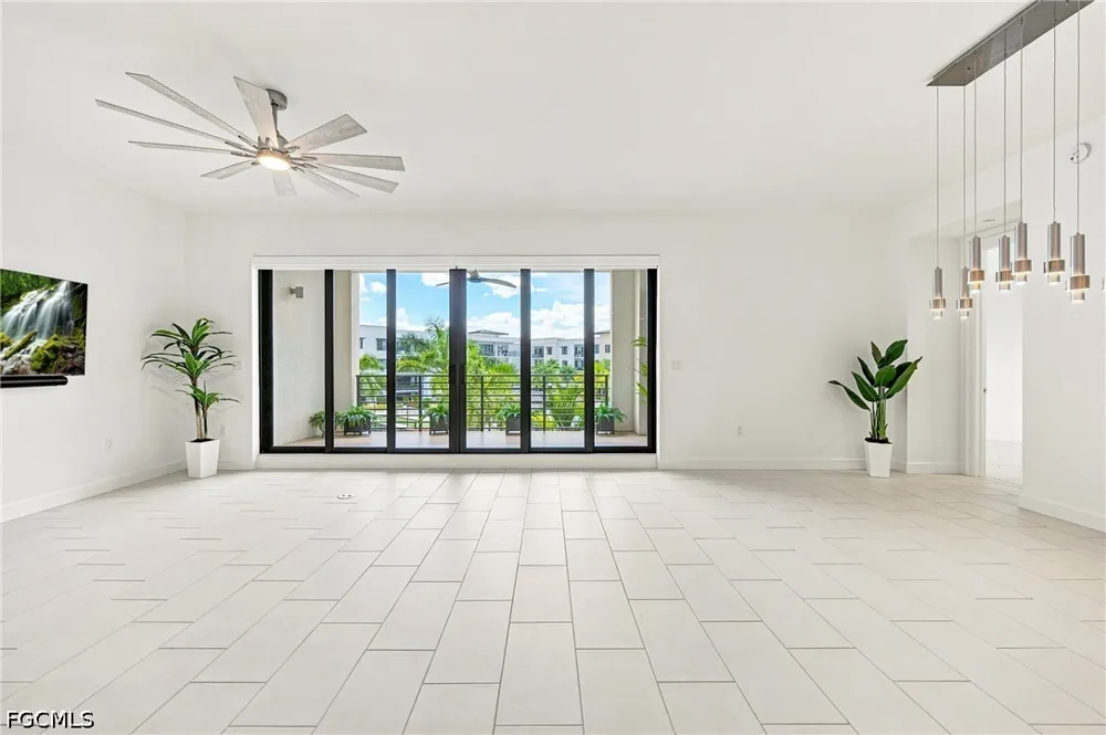 Central Avenue #448 Naples, FL 34102