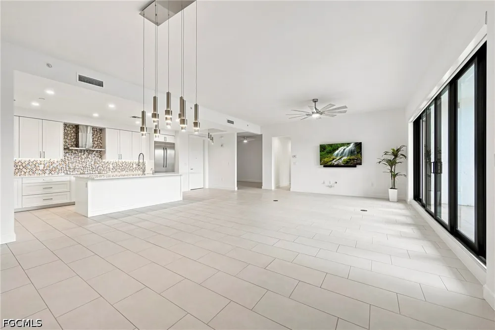 Central Avenue #448 Naples, FL 34102