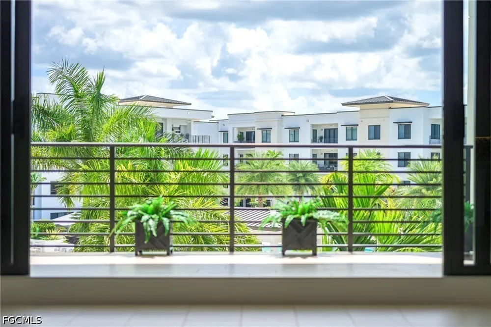 Central Avenue #448 Naples, FL 34102