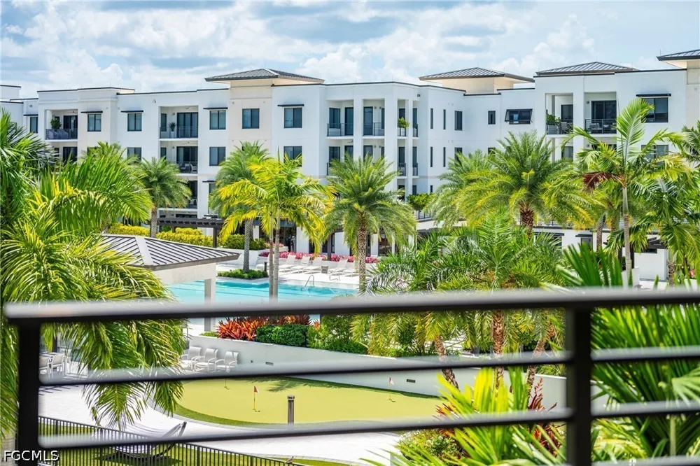 Central Avenue #448 Naples, FL 34102