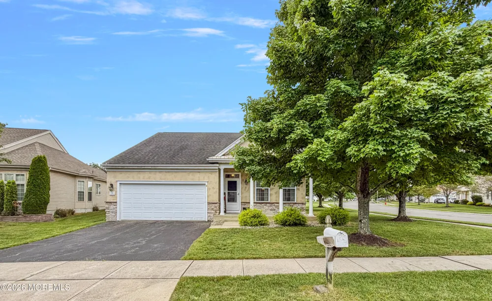 2 Warwick Court Barnegat, NJ 08005
