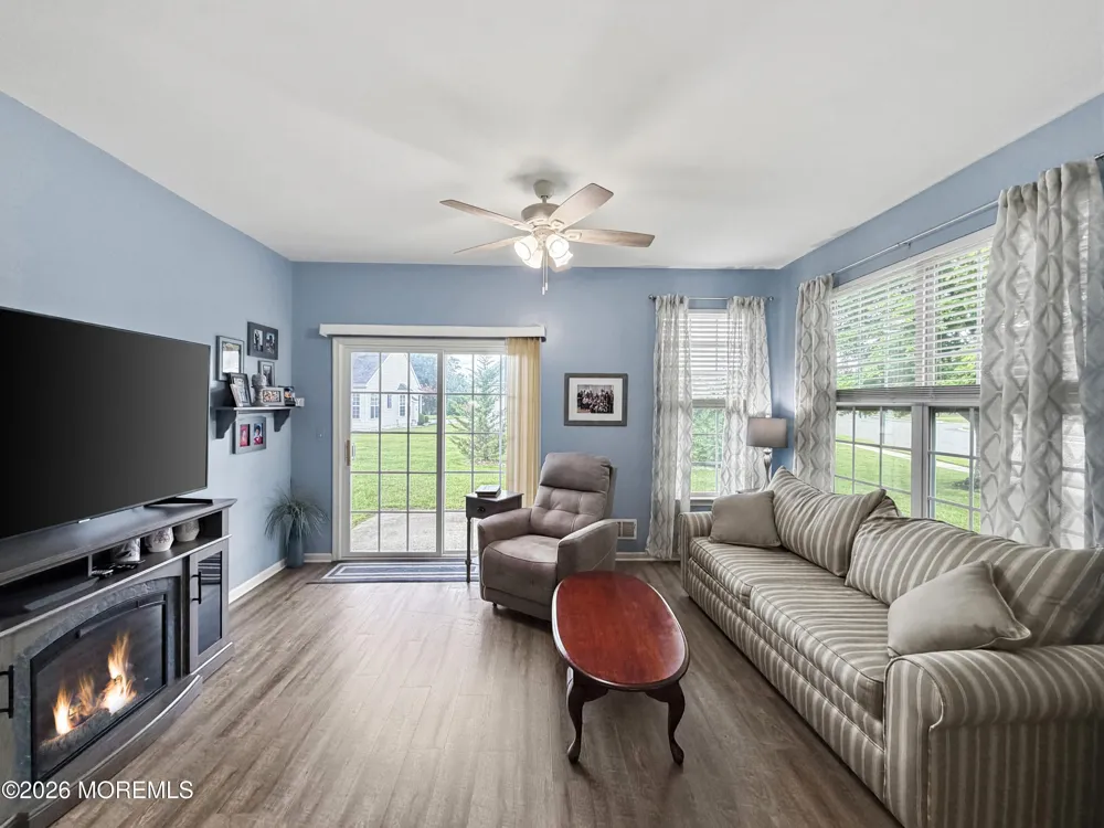 2 Warwick Court Barnegat, NJ 08005