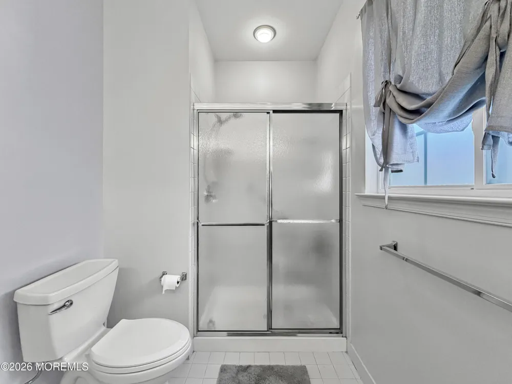 2 Warwick Court Barnegat, NJ 08005