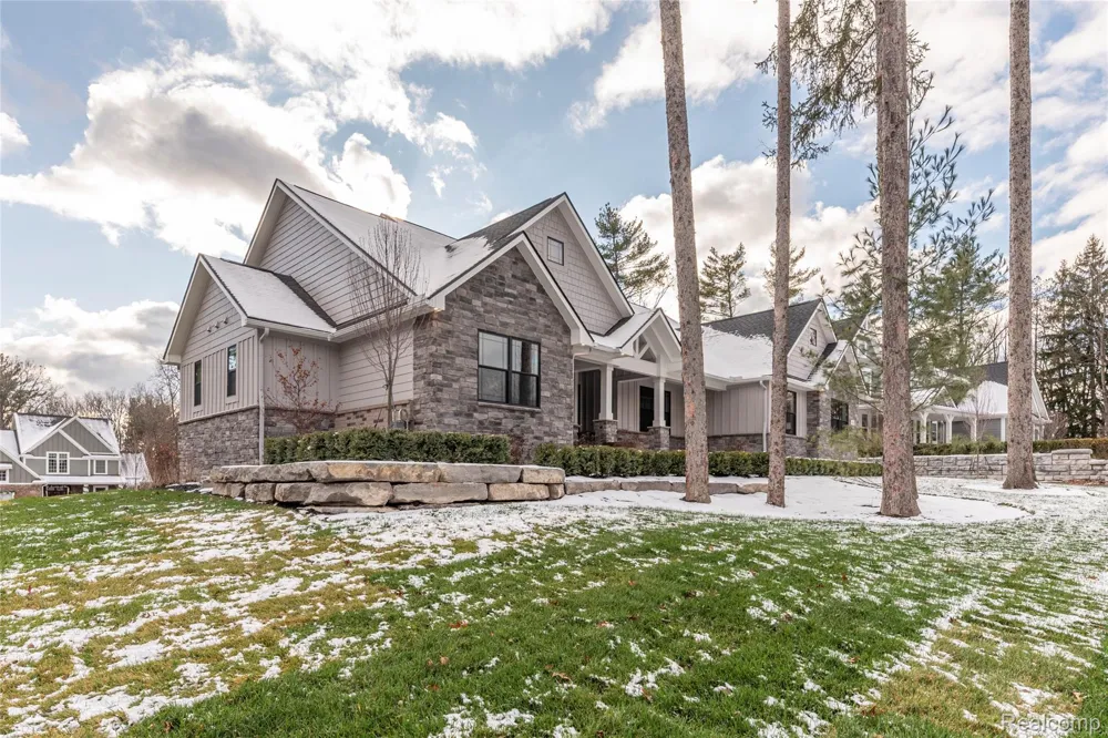 5535 W Huron River Drive Scio Township, MI 48130