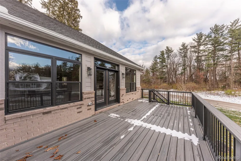 5535 W Huron River Drive Scio Township, MI 48130