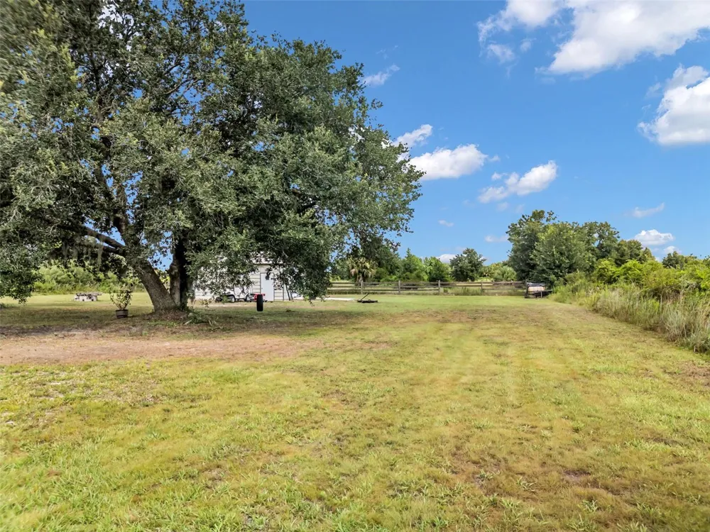 19683 NW 302ND STREET Okeechobee, FL 34972