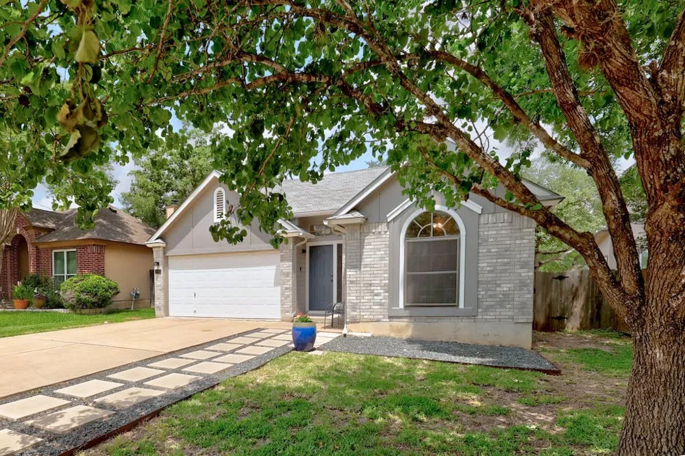 1205 Forest Oaks Path Cedar Park, TX 78613