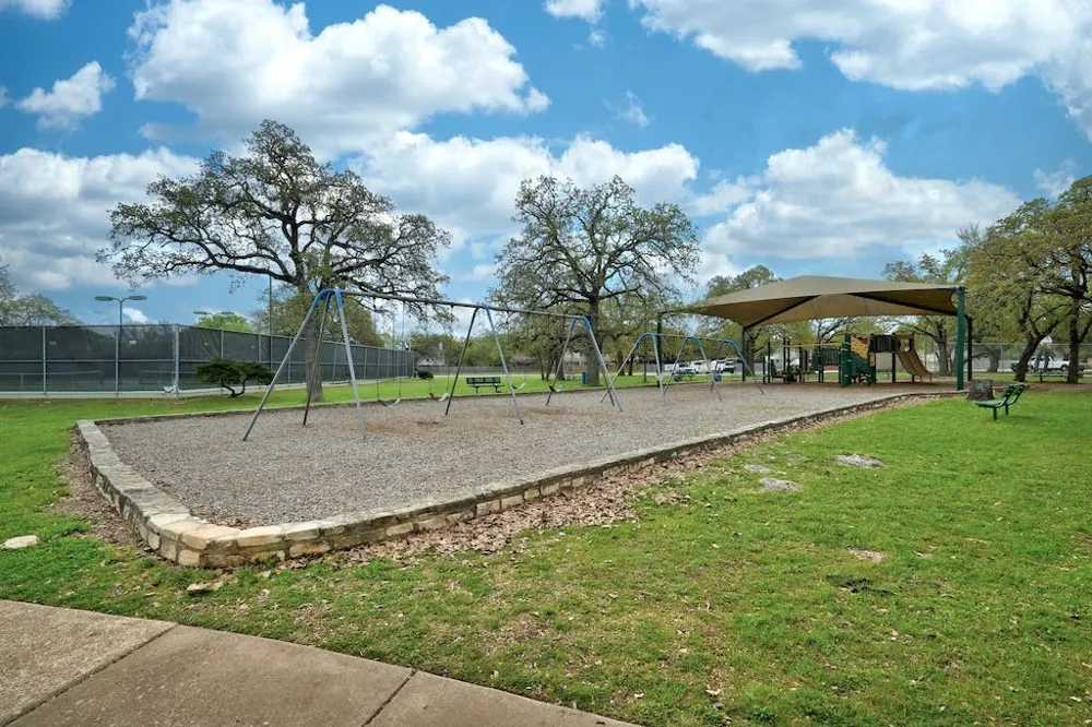 1205 Forest Oaks Path Cedar Park, TX 78613