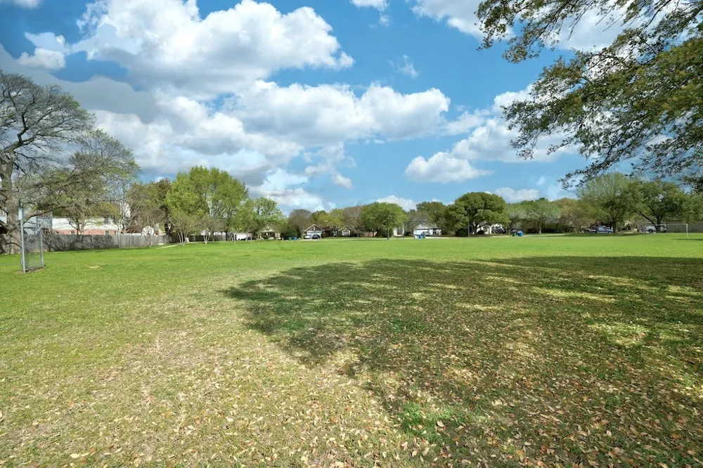 1205 Forest Oaks Path Cedar Park, TX 78613