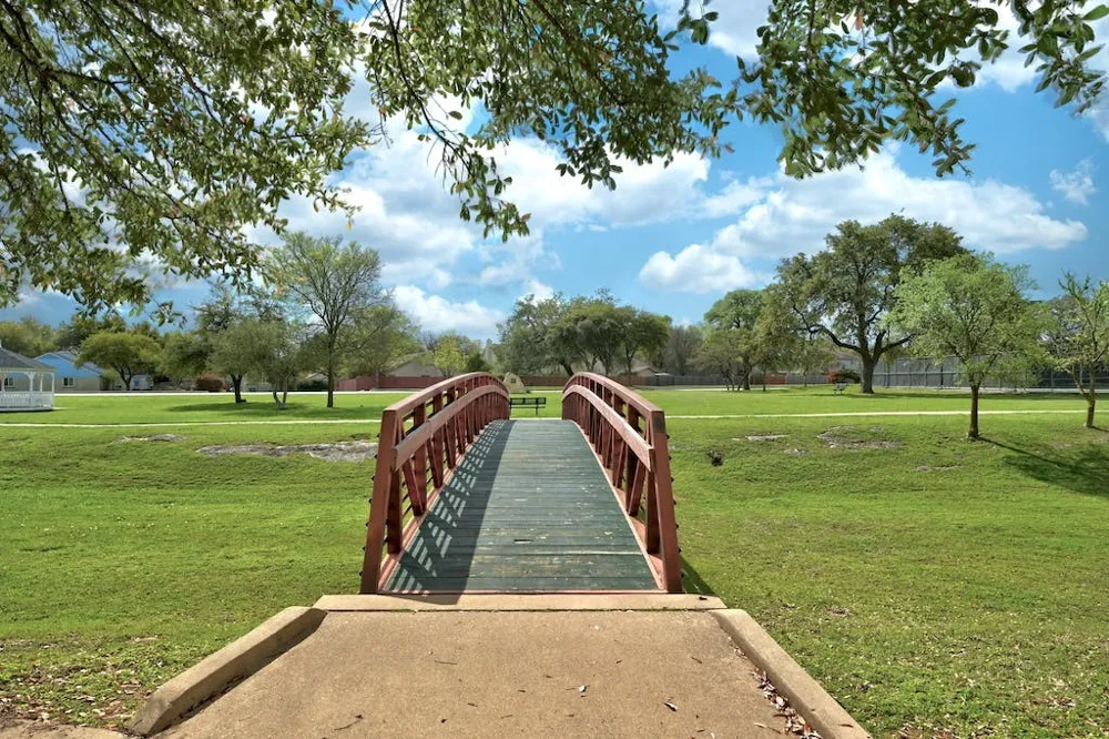 1205 Forest Oaks Path Cedar Park, TX 78613