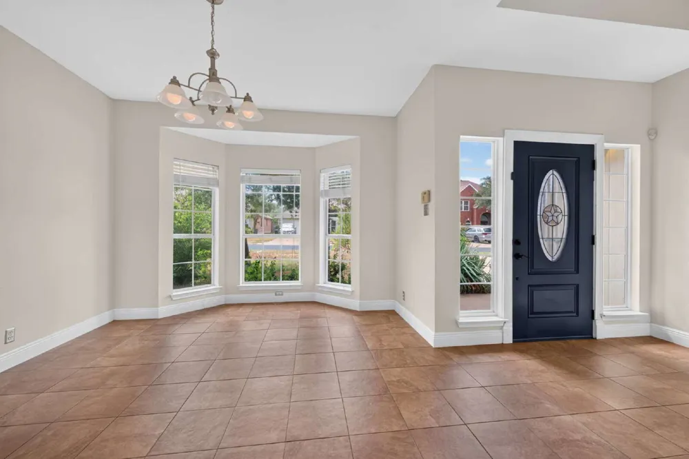 8109 Ganttcrest Drive Austin, TX 78749