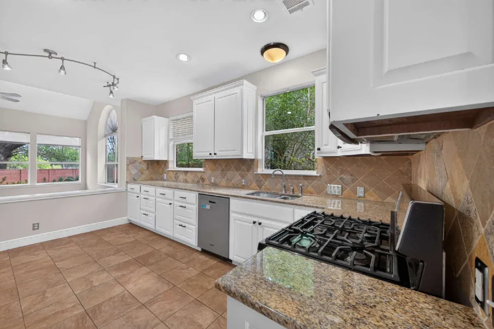 8109 Ganttcrest Drive Austin, TX 78749