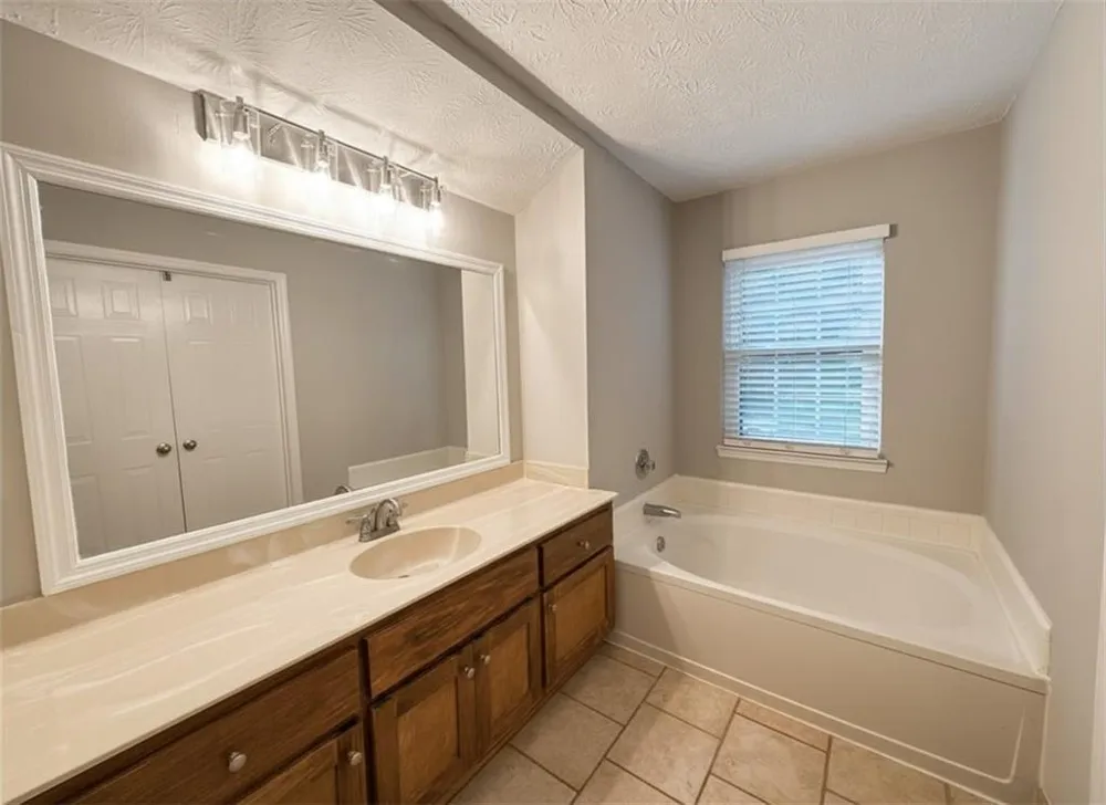 4281 Meadow Drive Duluth, GA 30096