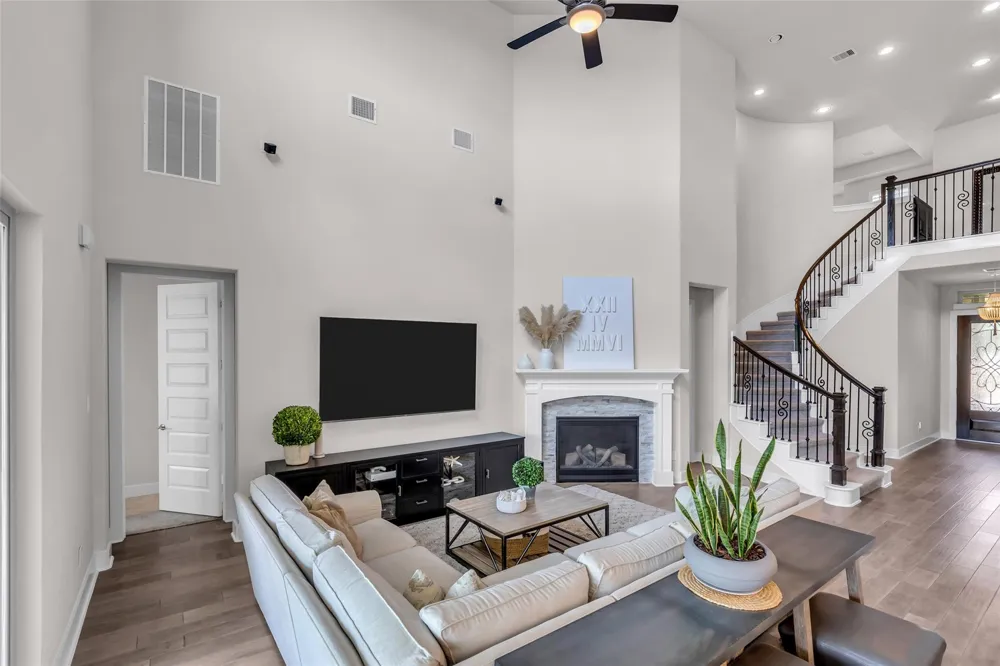 18 Botanical Vista Drive Tomball, TX 77375