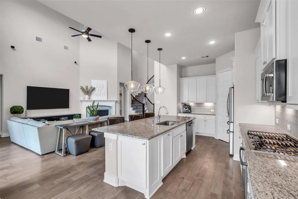 18 Botanical Vista Drive Tomball, TX 77375