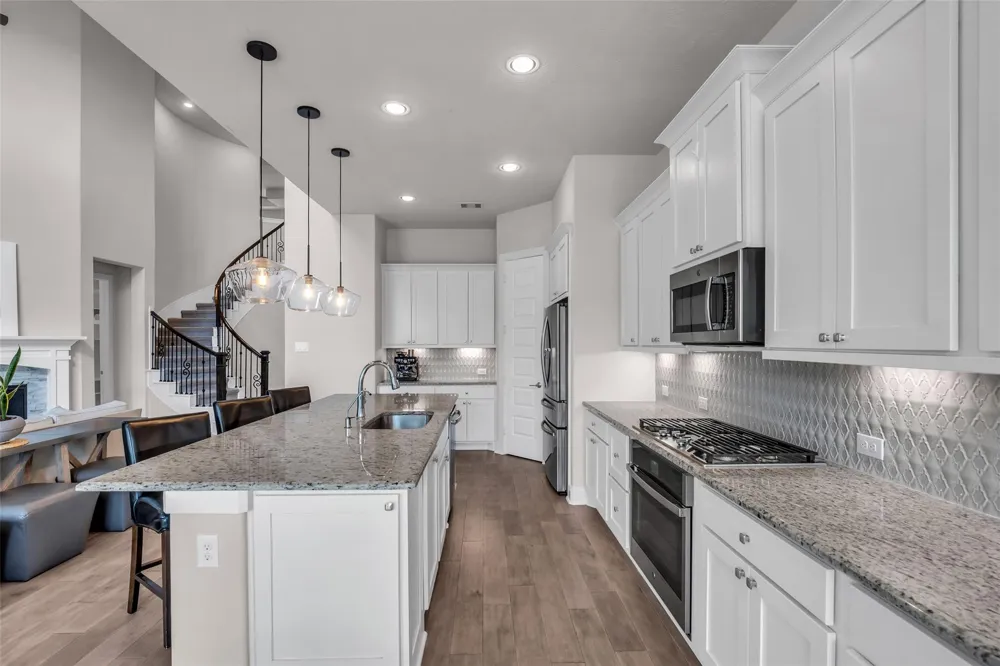 18 Botanical Vista Drive Tomball, TX 77375