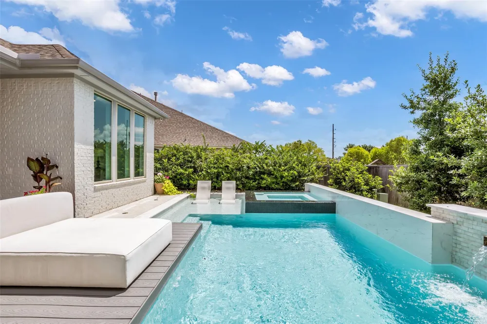 18 Botanical Vista Drive Tomball, TX 77375