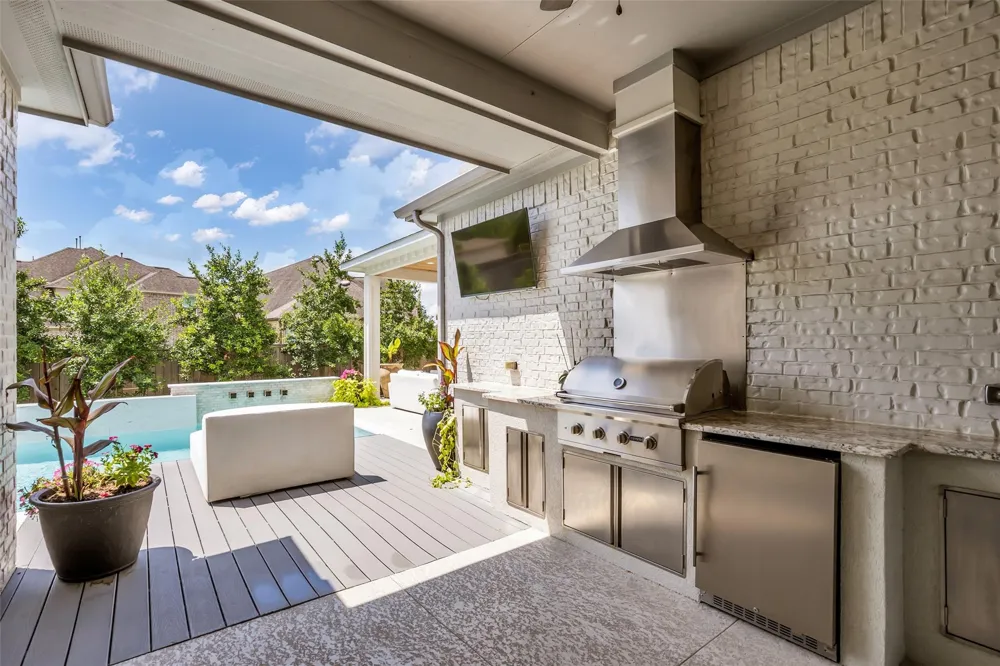 18 Botanical Vista Drive Tomball, TX 77375