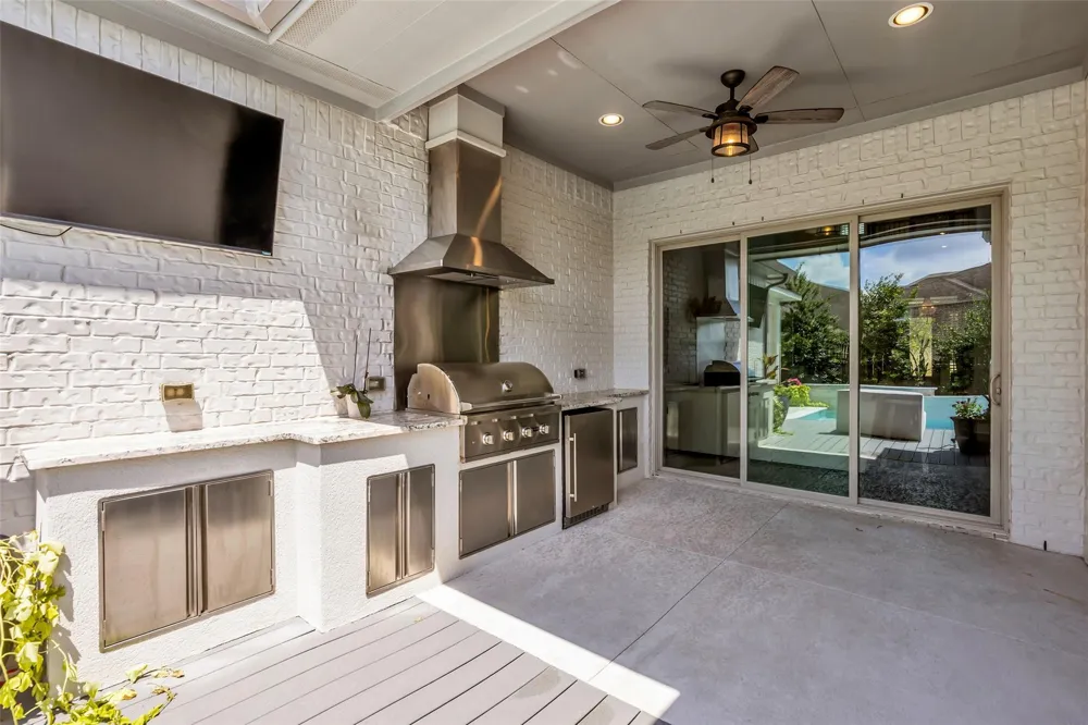 18 Botanical Vista Drive Tomball, TX 77375