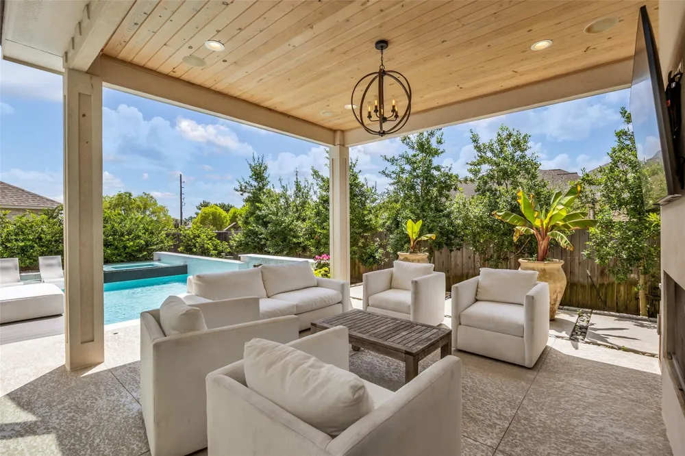 18 Botanical Vista Drive Tomball, TX 77375