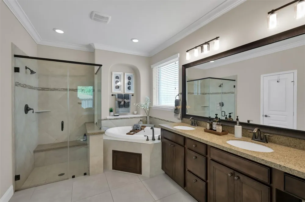 98 Lindenberry Circle The Woodlands, TX 77389