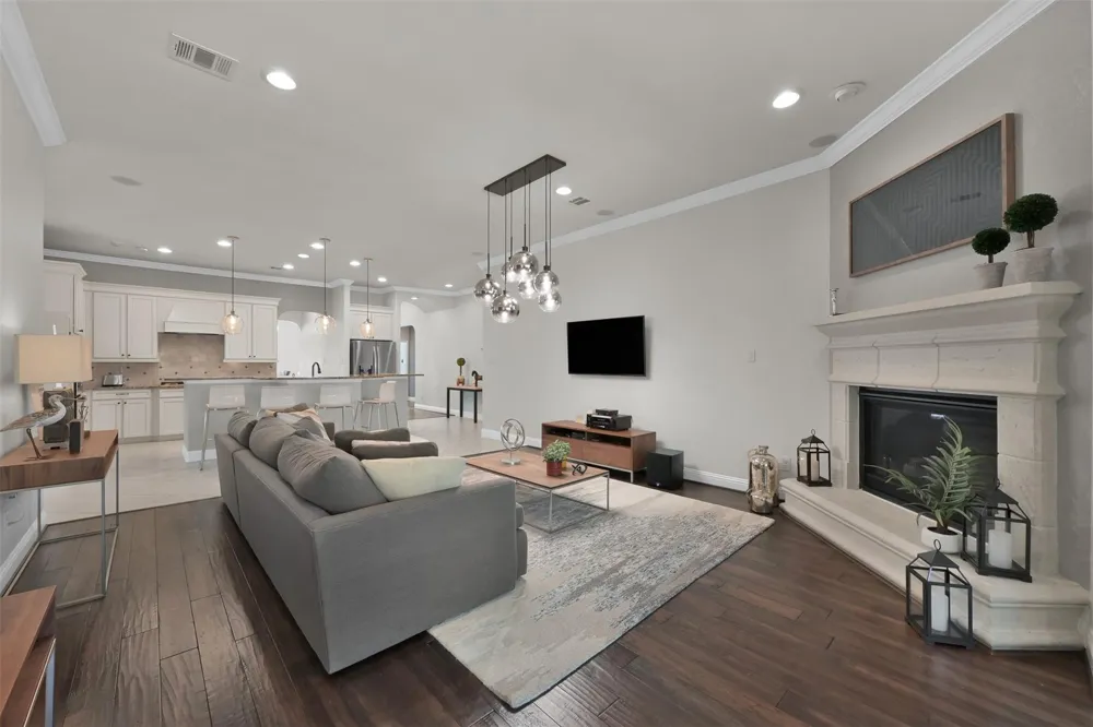 98 Lindenberry Circle The Woodlands, TX 77389