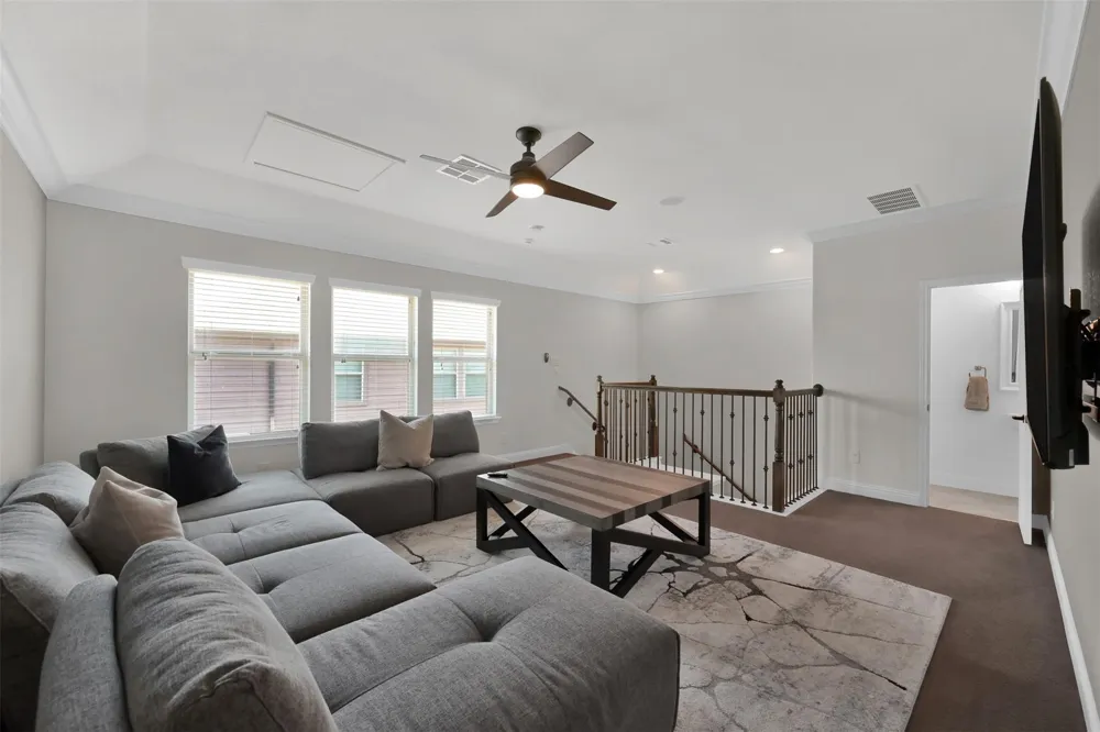 98 Lindenberry Circle The Woodlands, TX 77389