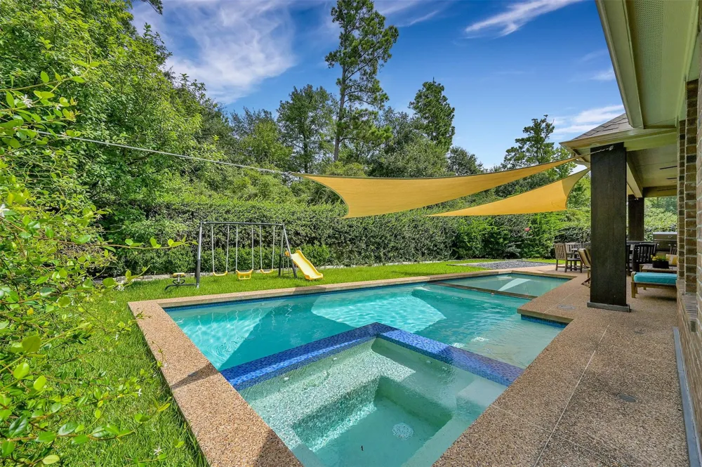 98 Lindenberry Circle The Woodlands, TX 77389