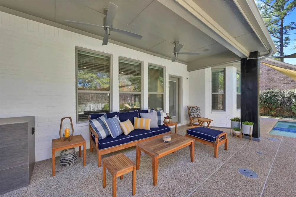 98 Lindenberry Circle The Woodlands, TX 77389