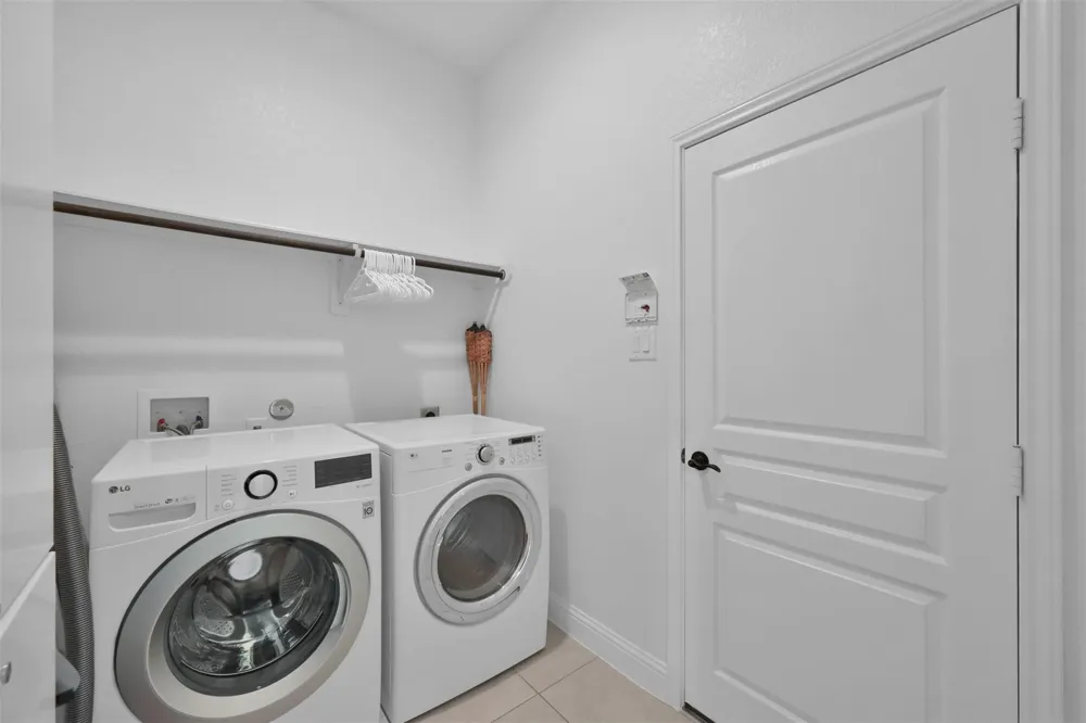 98 Lindenberry Circle The Woodlands, TX 77389