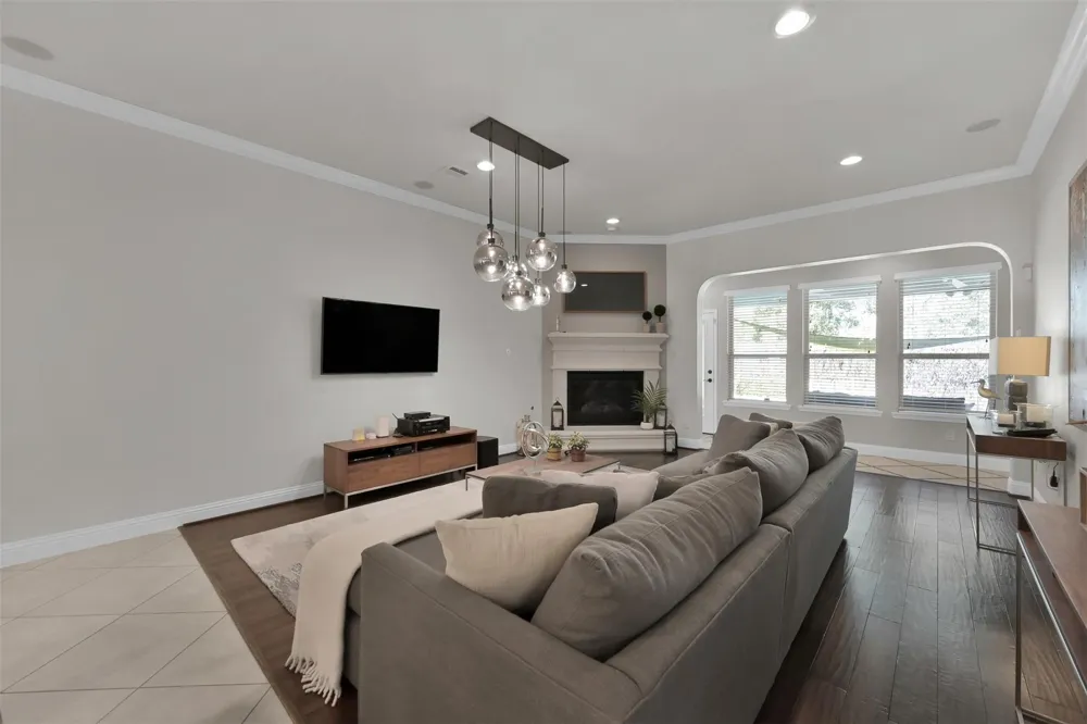98 Lindenberry Circle The Woodlands, TX 77389