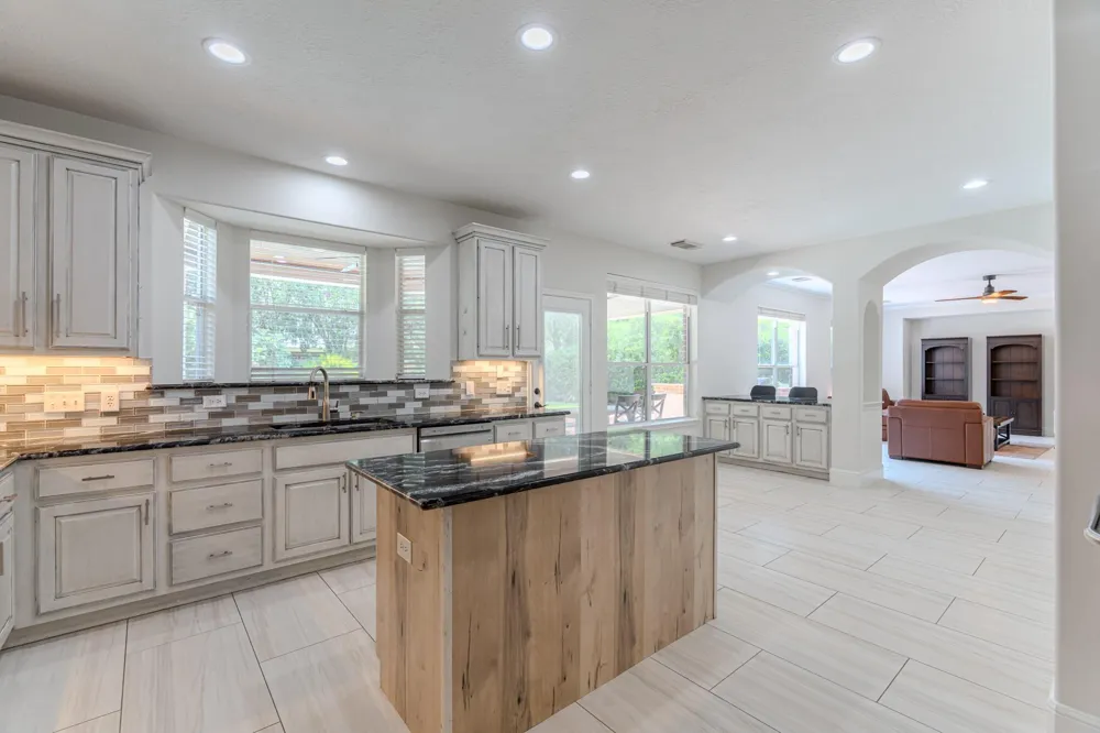 7 Stickley Court The Woodlands, TX 77382