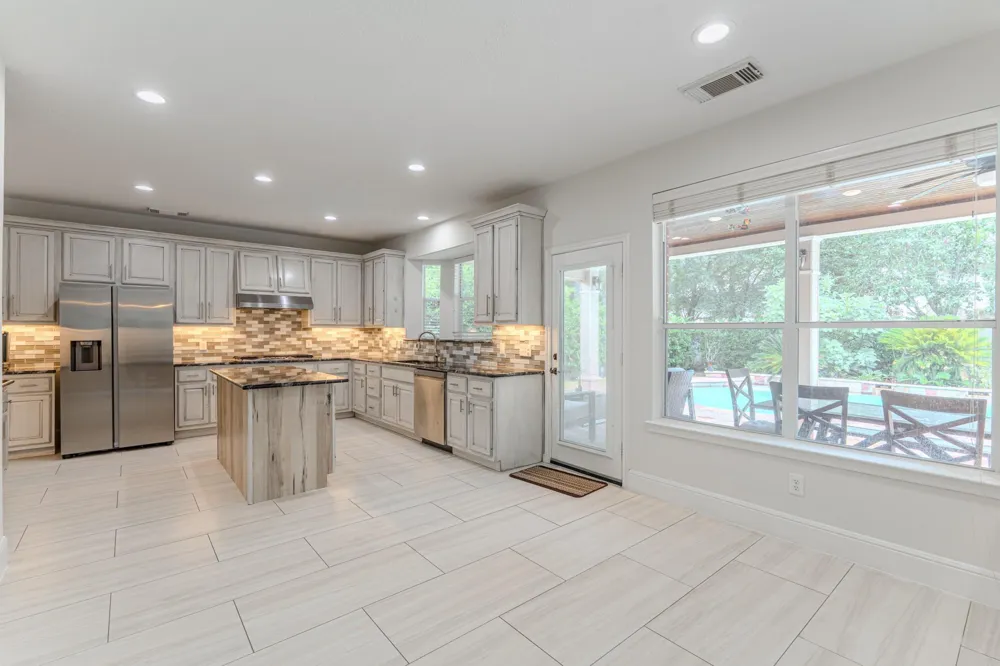 7 Stickley Court The Woodlands, TX 77382