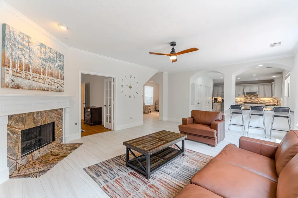 7 Stickley Court The Woodlands, TX 77382