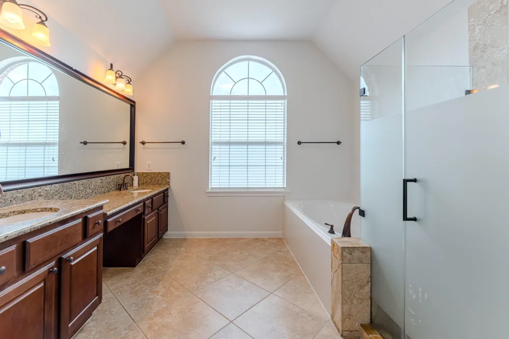 7 Stickley Court The Woodlands, TX 77382