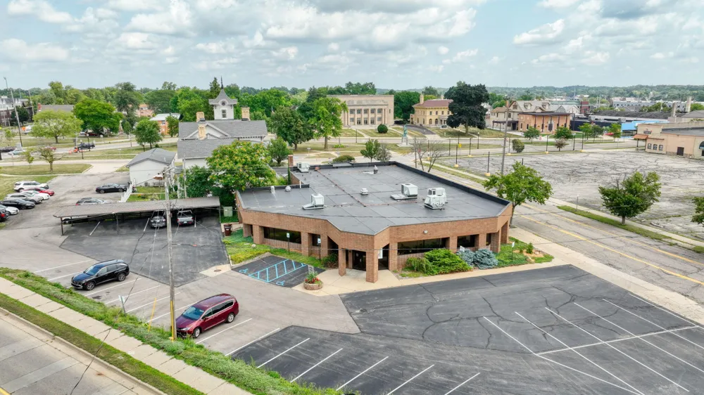 110 1st Street Jackson, MI 49201