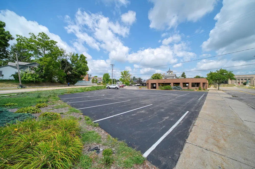110 1st Street Jackson, MI 49201
