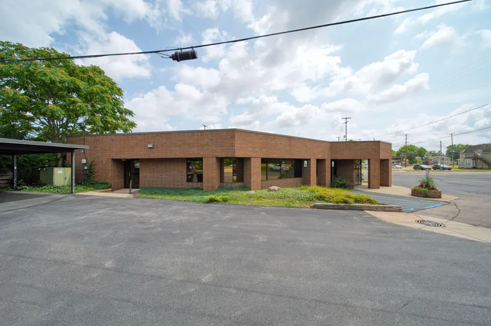 110 1st Street Jackson, MI 49201