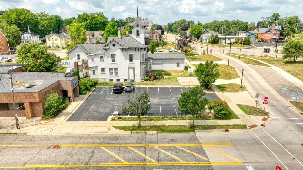 110 1st Street Jackson, MI 49201