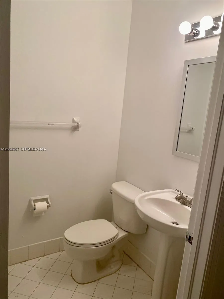 5759 NW 113th Ct #5759 Doral, FL 33178