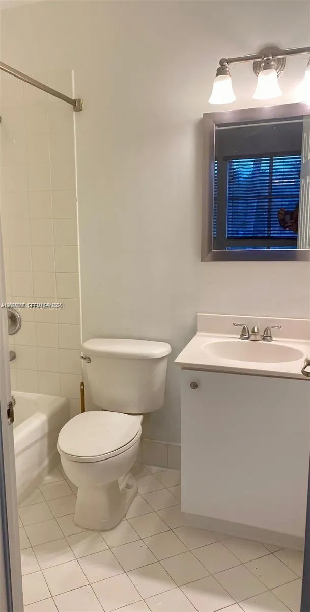 5759 NW 113th Ct #5759 Doral, FL 33178