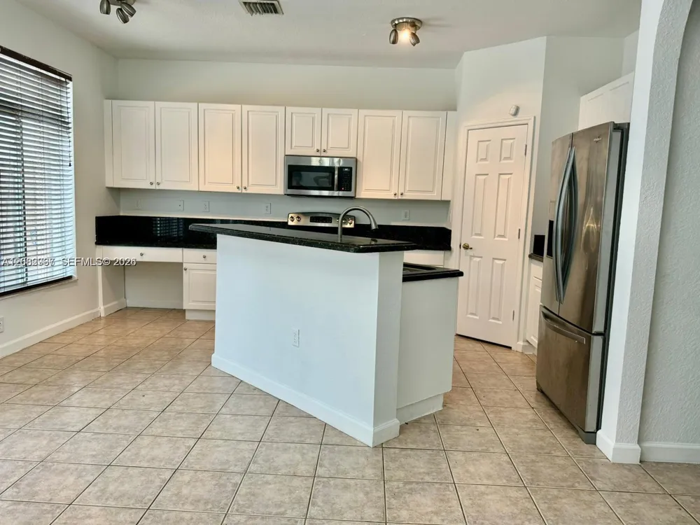 5759 NW 113th Ct #5759 Doral, FL 33178
