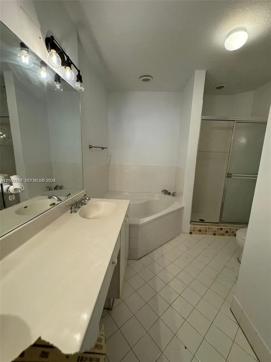 5759 NW 113th Ct #5759 Doral, FL 33178